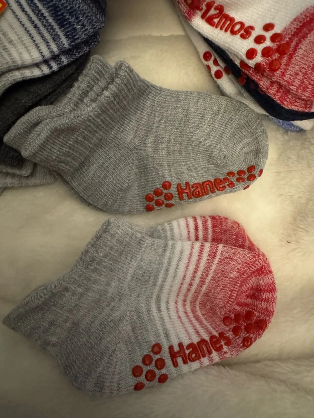 Hanes Infant Boys Low-Cut Sock Pack - 10 pk‎ with grippers